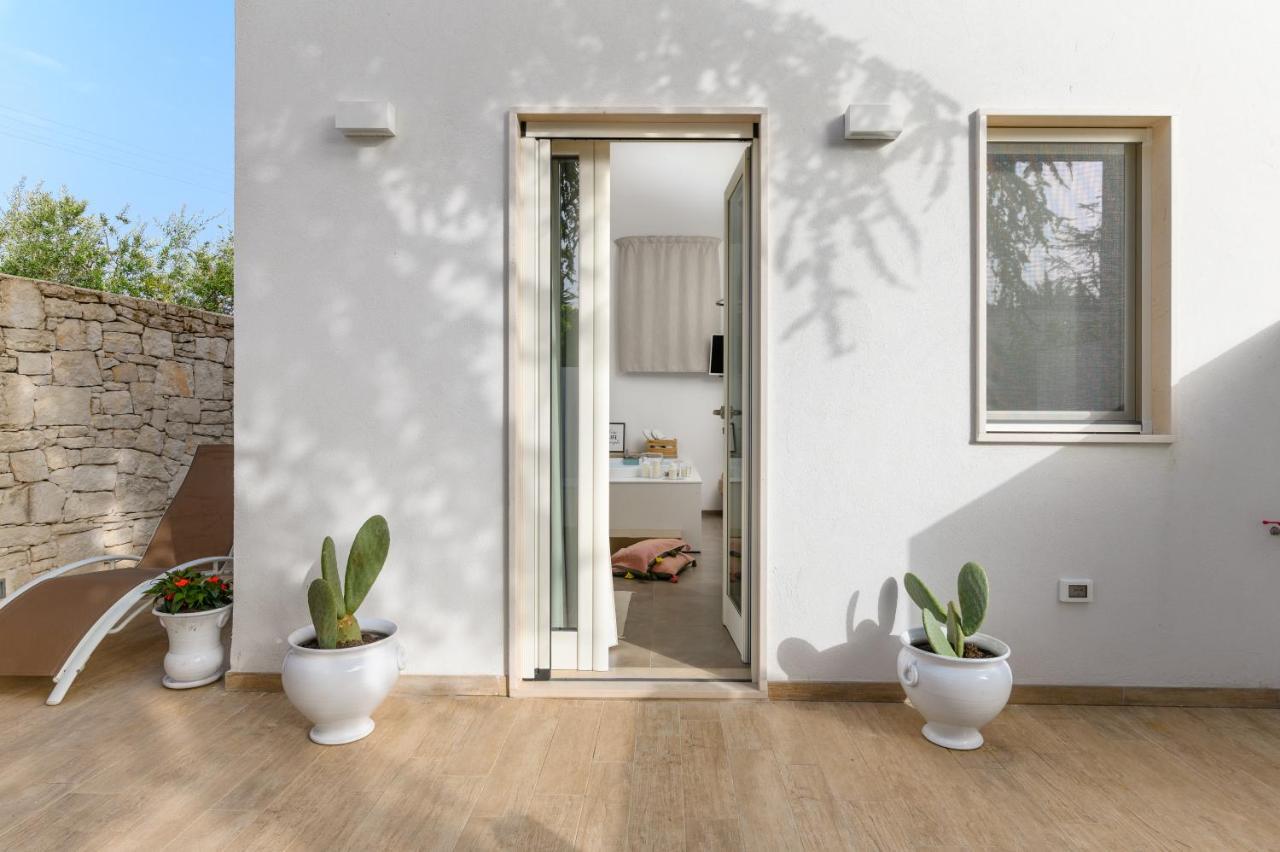 suite carrubo Ostuni Exterior foto