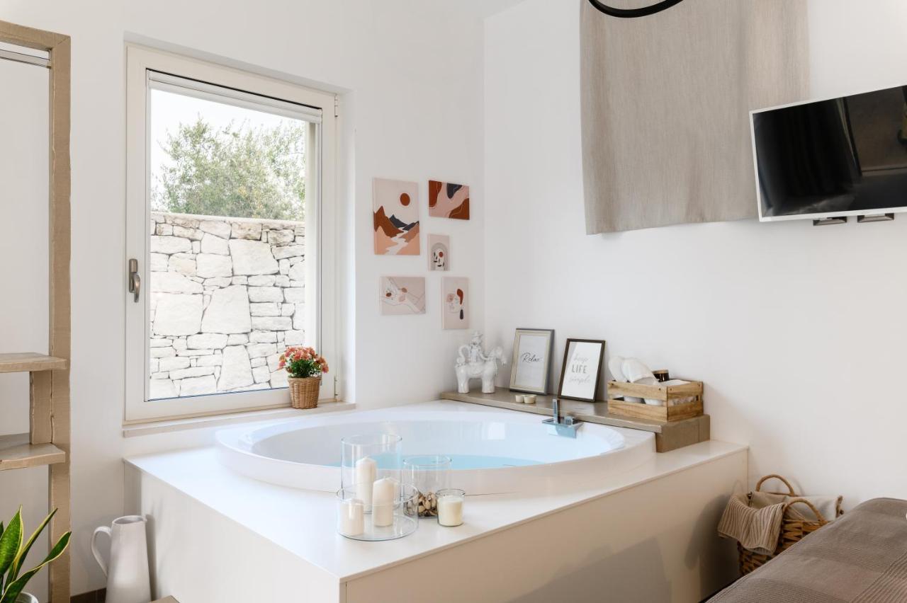 suite carrubo Ostuni Exterior foto