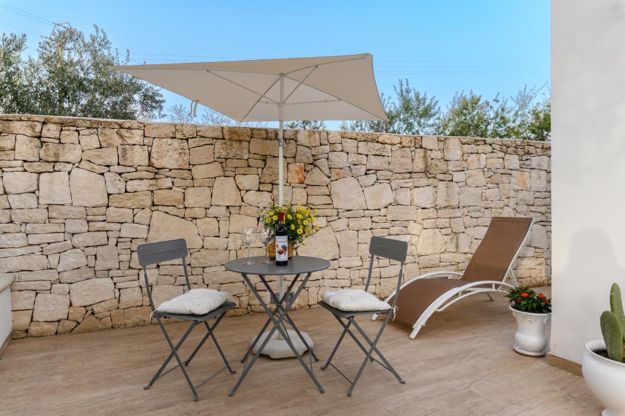suite carrubo Ostuni Exterior foto