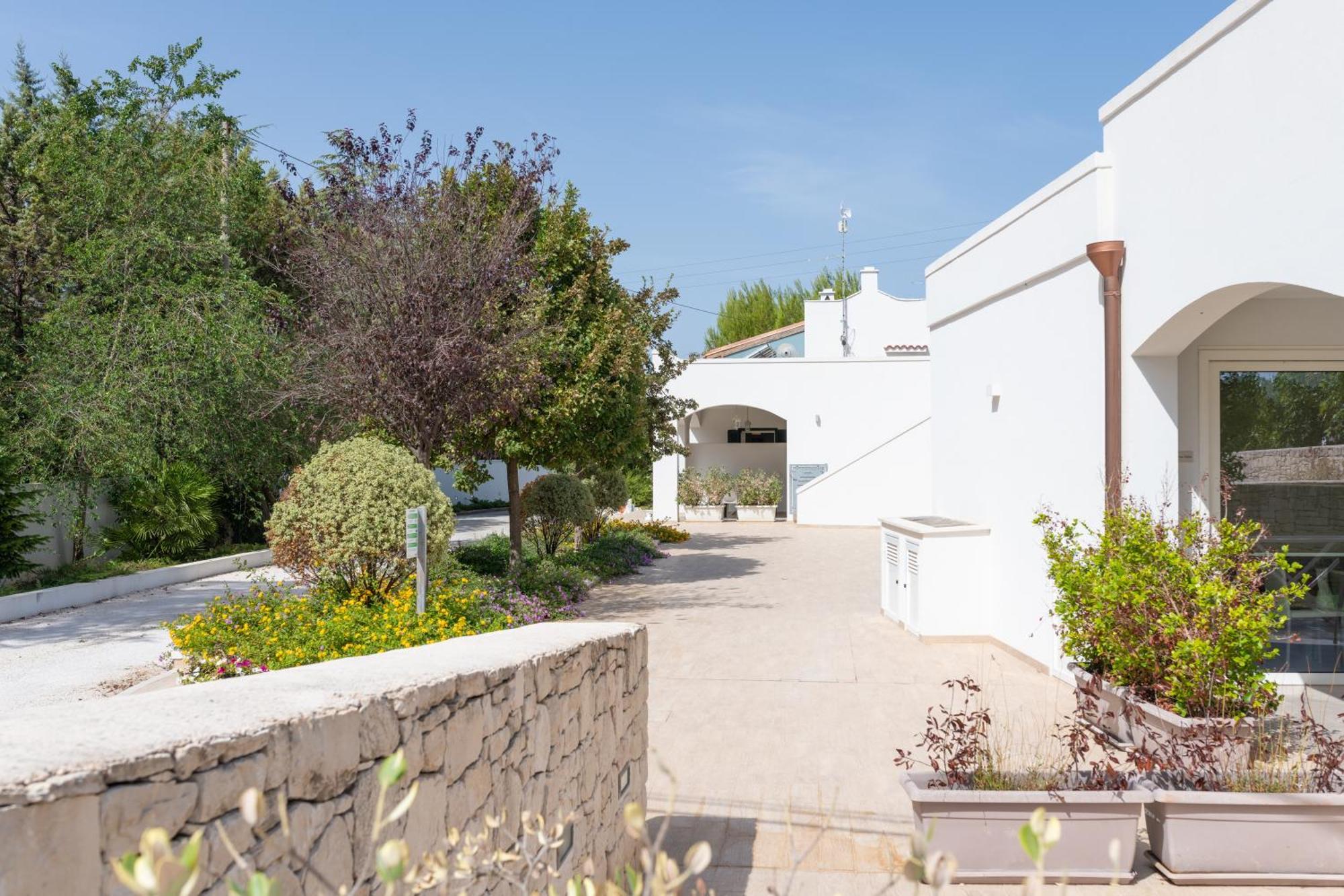 suite carrubo Ostuni Exterior foto